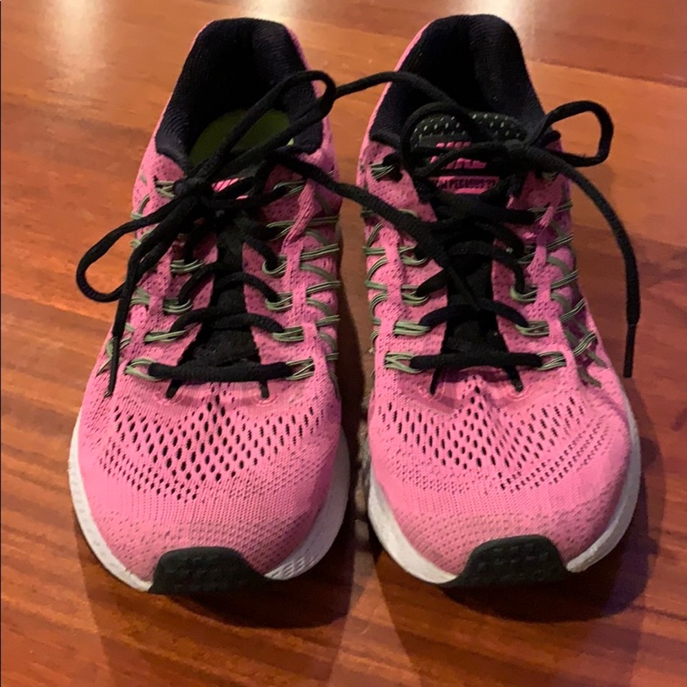 Nike Womens Air Zoom Pegasus 32 Running Shoes
